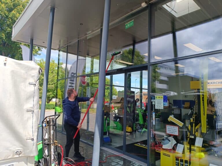 Strojno pranje podova