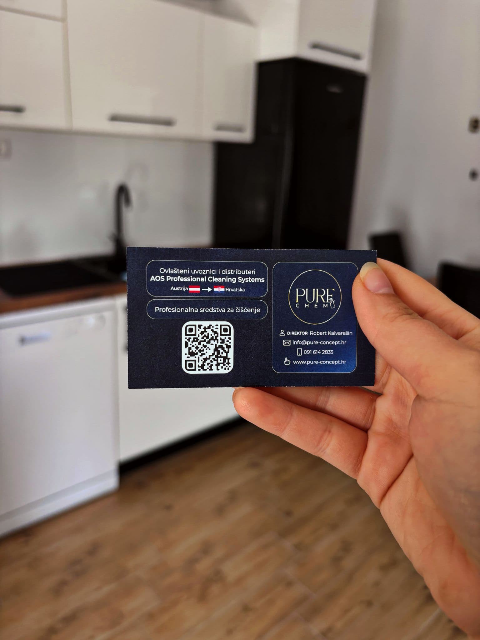 Popločane staze prije i poslije čišćenja - prije